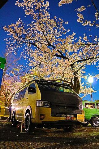 2017.04.09　アウトドアディ　前夜搬入風景　ハイエースデモカー＆夜桜